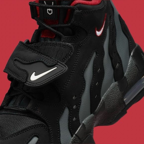 Nike Air DT Max '96 Falcons Black Team Anthracite Fire Red HQ3620-010 sz 12 Men - Picture 7 of 7